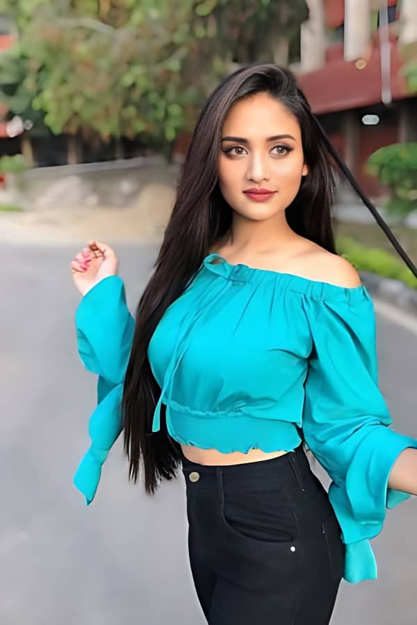 bangalore Escort-Livian